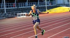 David Nilsson under ett 5000-meterslopp på bana – i de numer förbjudna Nike Alphafly Next%