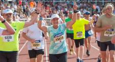 Springa gå ASICS Stockholm Marathon